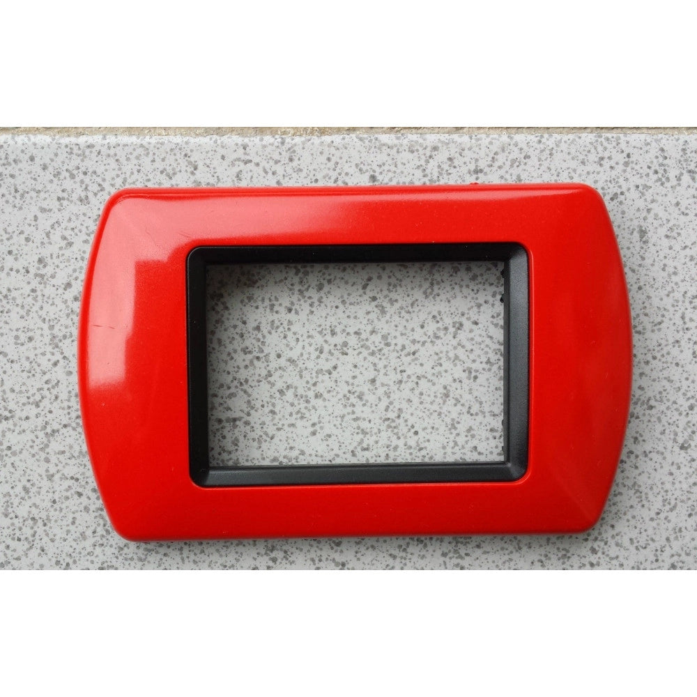 Trade Shop - Placchette Placche In Abs Compatibili Per Master Modo Colorra Placca Copriprese - Rosso -3 Fori     -