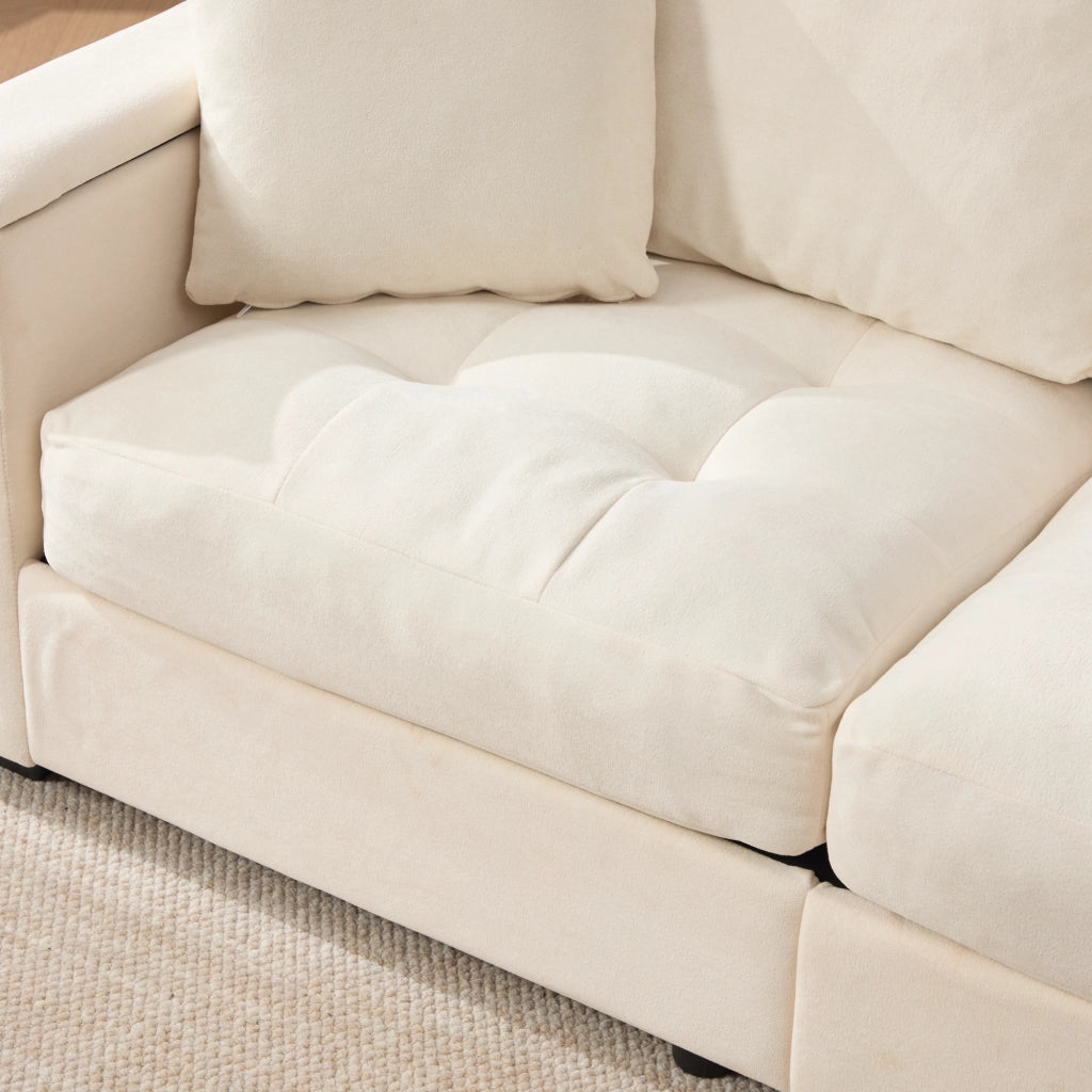 Divano 2 posti beige con vani nei braccioli e tasche laterali; rivestimento in ciniglia e 2 cuscini