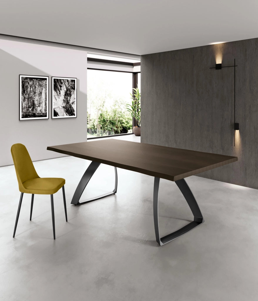 Tavolo Fisso Bridge 200x100 cm in Rovere Termocotto con Bordo Massellato e Gambe in Metallo Verniciato Nero - Design Moderno