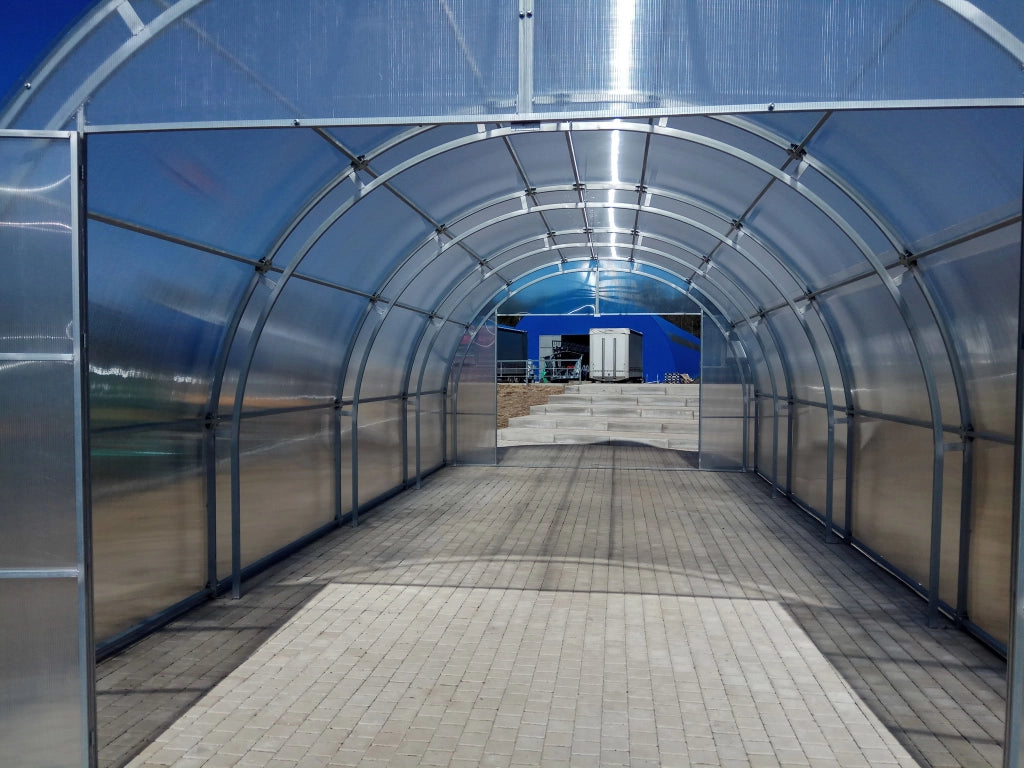 Serra Master 4x12m con copertura policarbonato alveolare 4mm