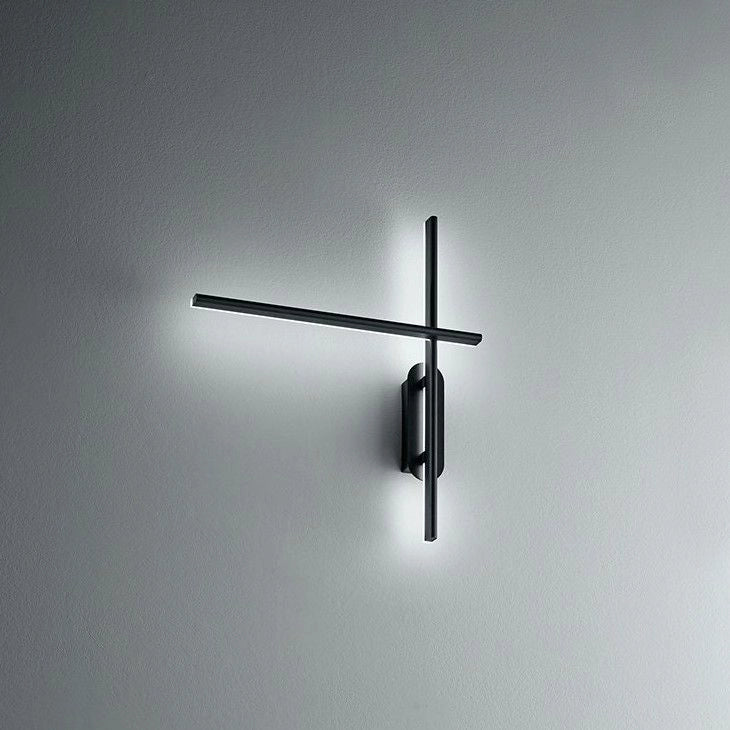 APPLIQUE DA PARETE IN METALLO COLORE NERO 20W 1600LM CCT TANGE PERENZ