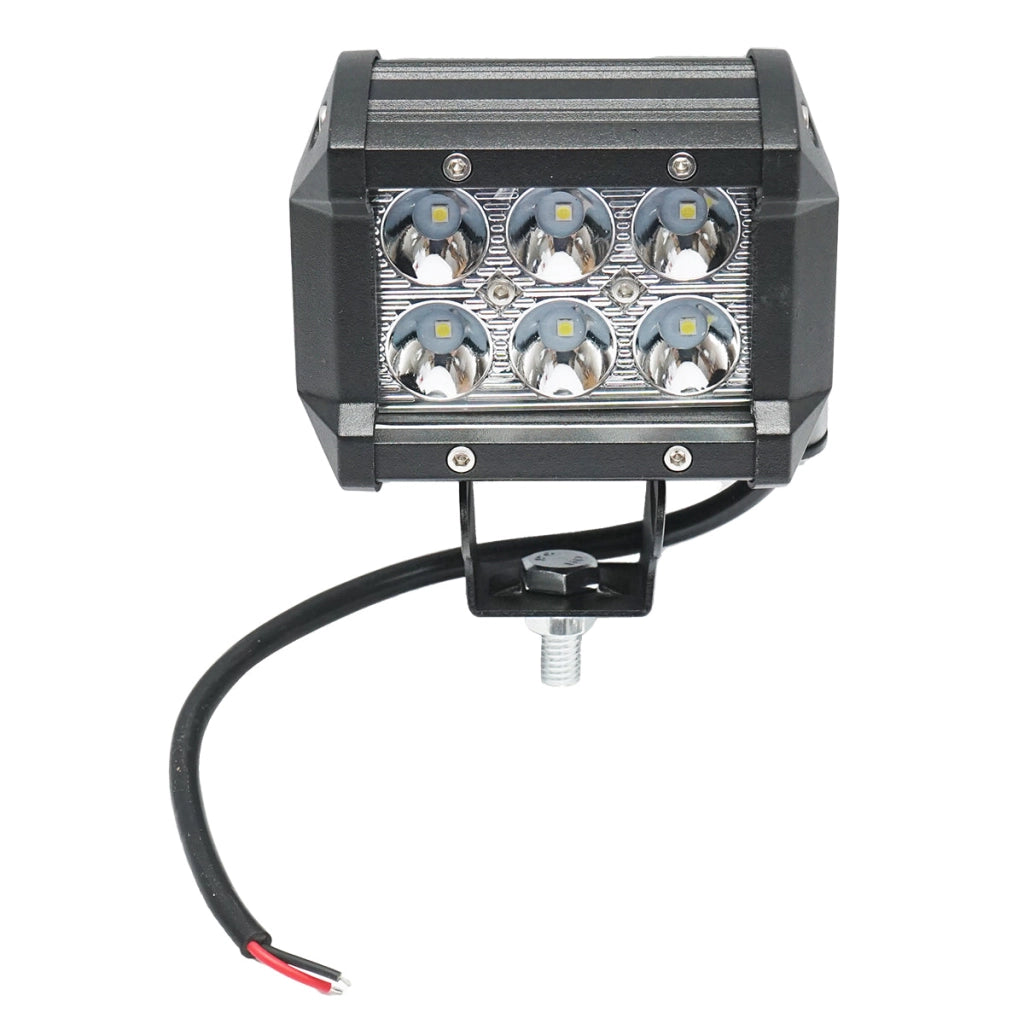 Lampada con 6 LED, 10-30V, 18W, angolo di radiazione 30°, tipo spot, 4/9,8 cm, 6000K, IP67, Breckner Germany.