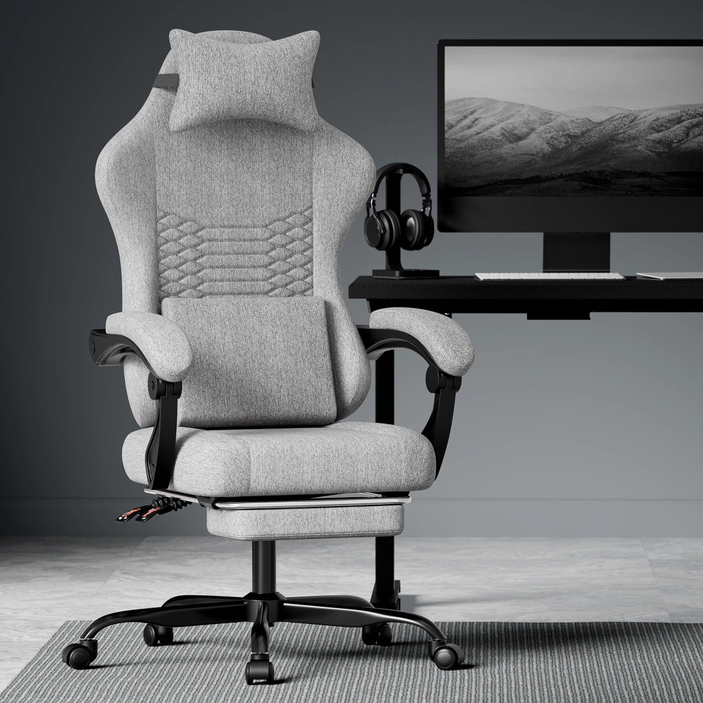 Sedia da gaming ergonomica in tessuto grigio chiaro con poggiatesta supporto lombare poggiapiedi e schienale reclinabile