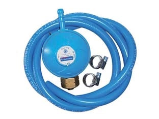 KIT REGOLATORE CON TUBO E FASCETTE PER BARBECUE A GAS    CAMPINGAZ