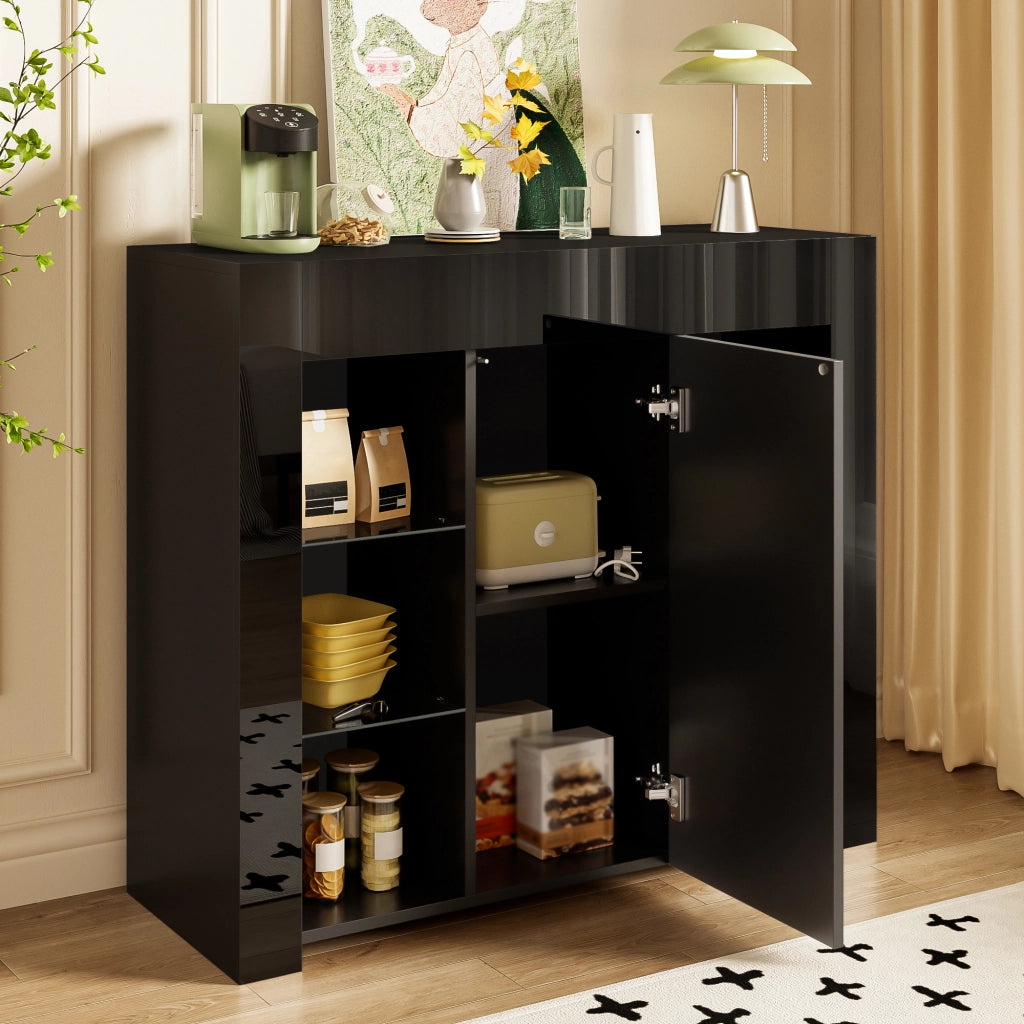 Credenza moderna nera con frontale lucido e ripiani in vetro; 95x35x83 cm