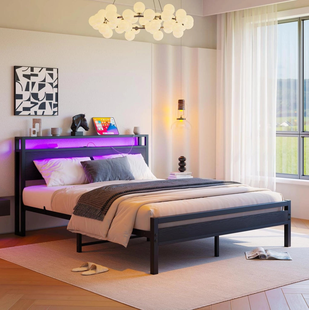 Letto 140x190 cm in metallo e MDF con testiera a 2 vani, USB e presa, nero