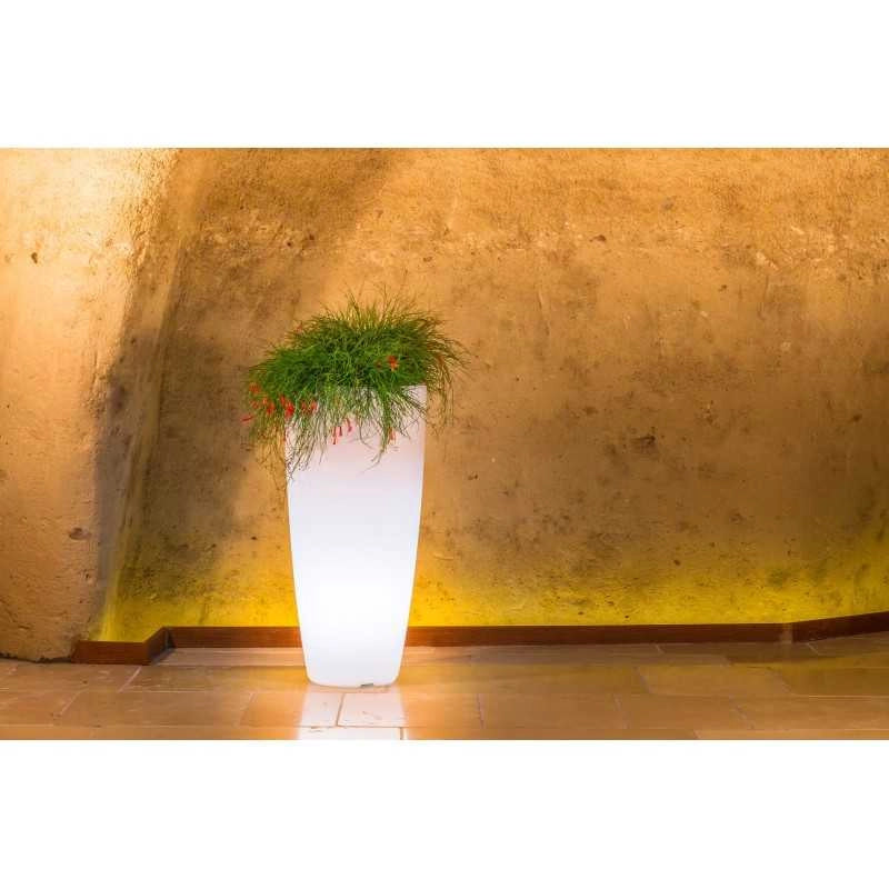 Vaso luminoso alto moderno di design Ø40 H90 in polimero resistente con LED multicolor con bateria e solare per interno ed esterno - Made in Italy