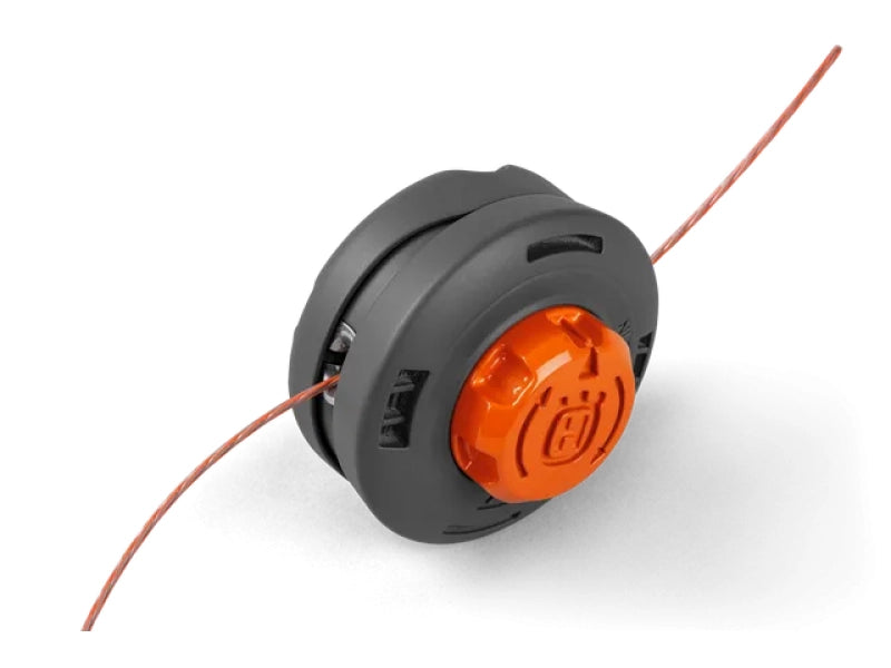Decespugliatore Husqvarna a batteria 215iL con batteria BLi10 e carica