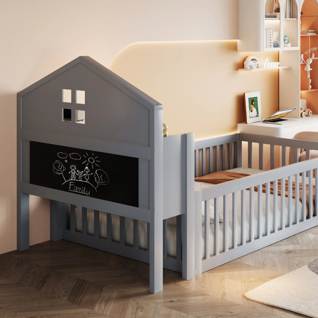Letto per bambini 90x200 cm a casetta con protezione, ripiani e lavagna grigio