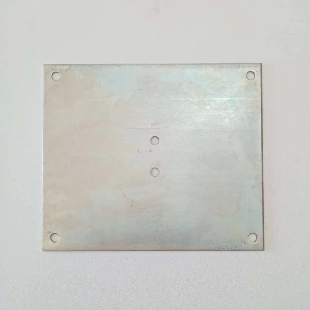 Piastra zincata 270x230mm per fissaggi a pavimento e muro