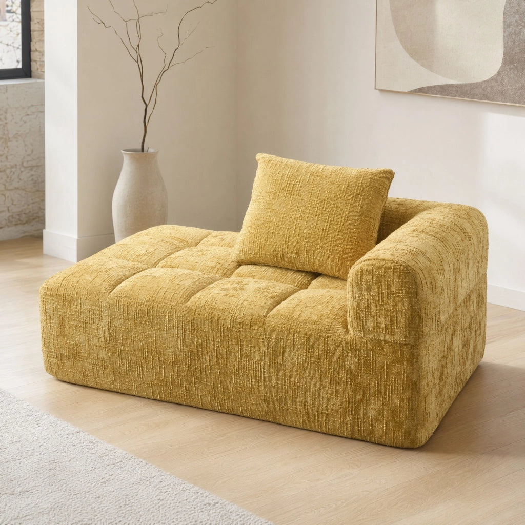 Divano chaise lounge imbottito in chenille giallo, con cuscino e tasche laterali, design moderno