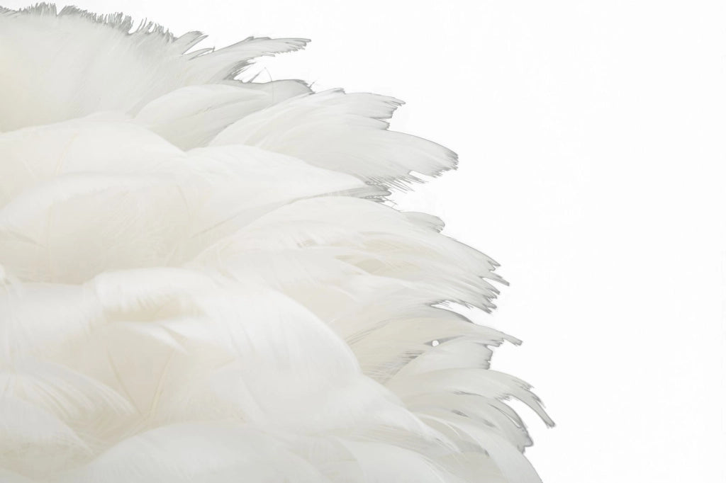 Lampada da Tavolo Ball Feather Ø30x50 cm in Ferro e Plastica Oro e Bianco