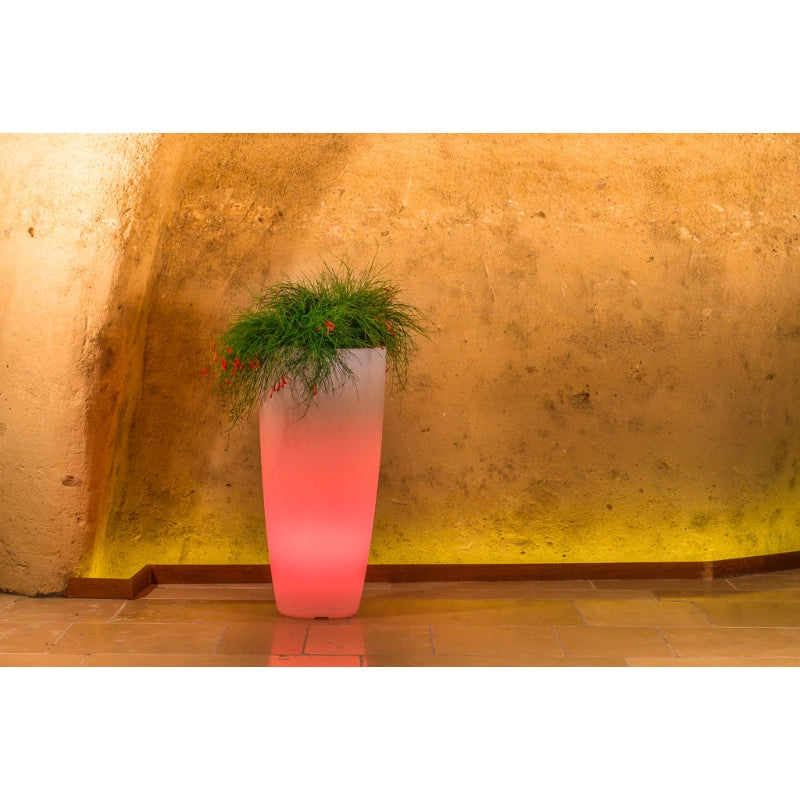Vaso luminoso alto moderno di design Ø40 H90 in polimero resistente con LED multicolor con bateria e solare per interno ed esterno - Made in Italy