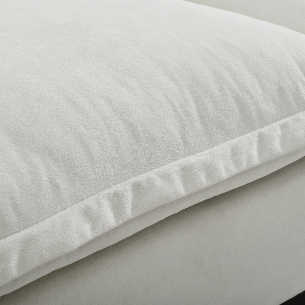 Divano 3 Posti in Ciniglia con Braccioli Curvi; Design Compatto; Beige