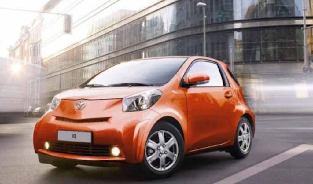 SPRINT04611 , Toyota IQ dal 2008-2014 , (owal2 +screwoval - 4 fix 4 perni)