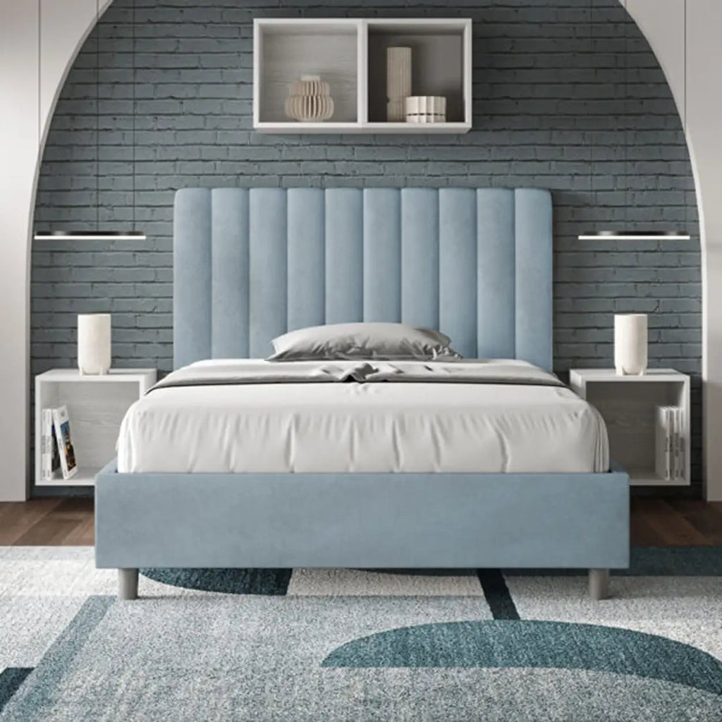 Letto una piazza e mezza contenitore imbottito 120x200 microfibra azzurro Agueda