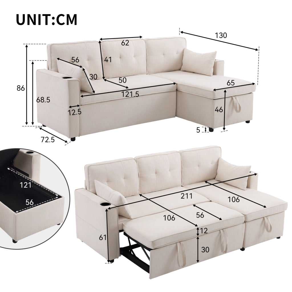 Divano letto angolare beige con contenitore, portabicchieri e cuscini decorativi