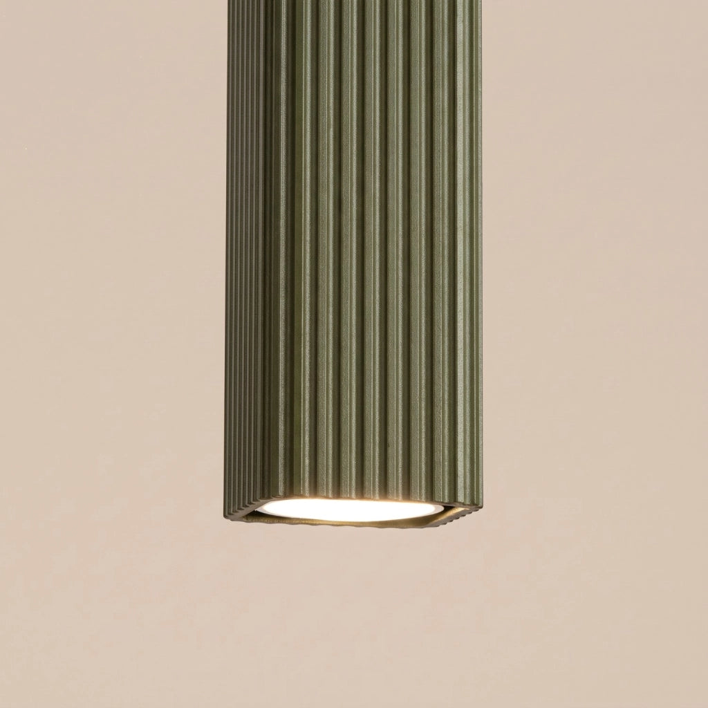 Lampada a sospensione RAYO 3P verde oliva