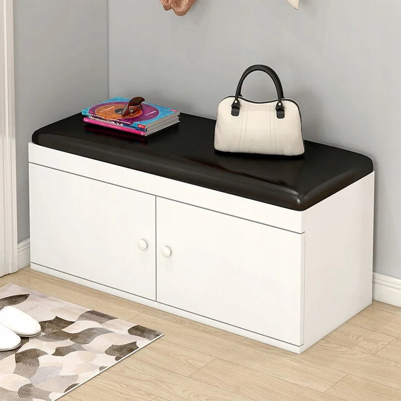Scarpiera bianca da 32x60x35 cm, compatta e funzionale.