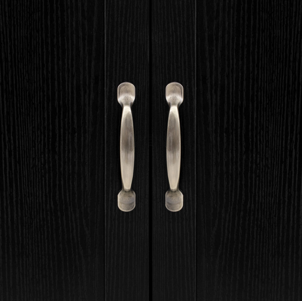 Tavolo da cucina allungabile nero con LED, prese e ruote