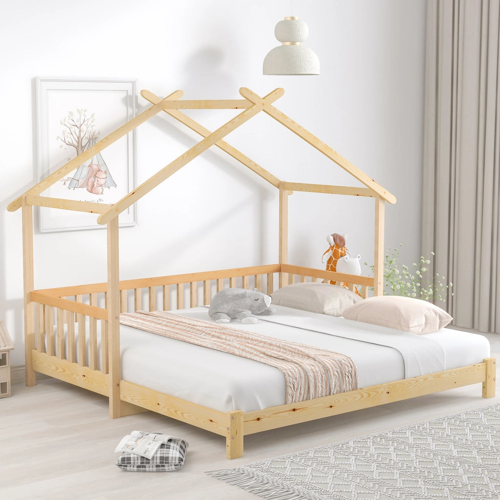 Letto per bambini estensibile singolo e matrimoniale in legno naturale con sponde struttura a casetta e rete a doghe