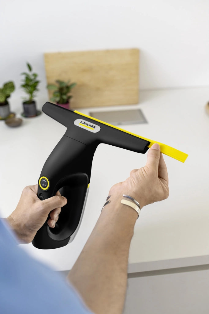 KARCHER Lavavetri WV 2 Universal Black Edition+