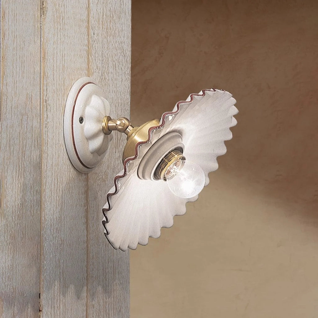 Applique Classica Orientabile L&aposAquila Ottone E Ceramica Decorato 1 Luce E27