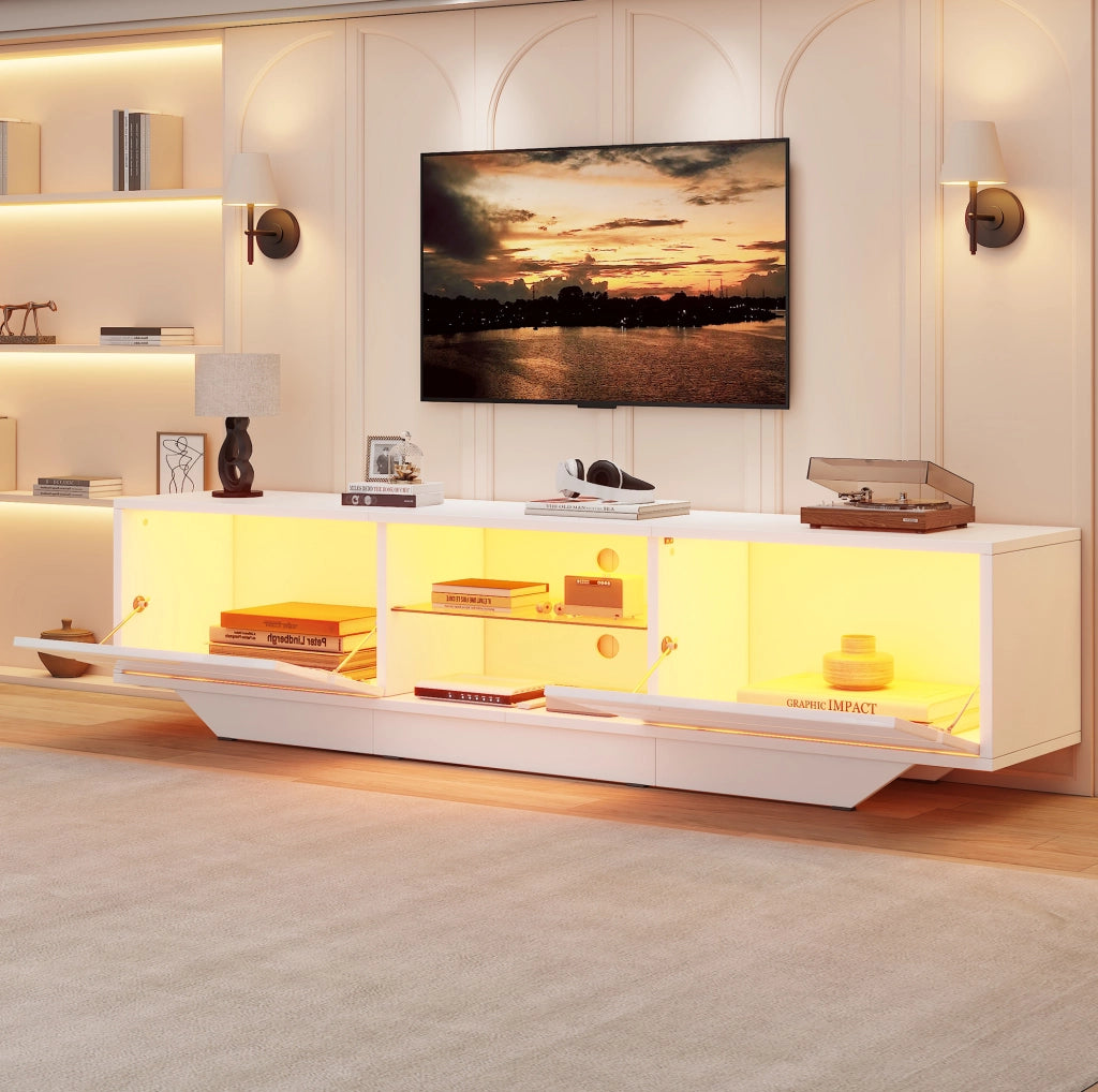 Mobile TV sospeso 160 cm in finitura lucida bianca con LED RGB e ampio spazio contenitivo