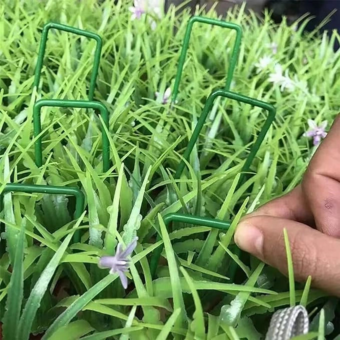 PICCHETTI AD 'U' PER FISSAGGIO PRATO 15 cm - Conf. 20 pezzi