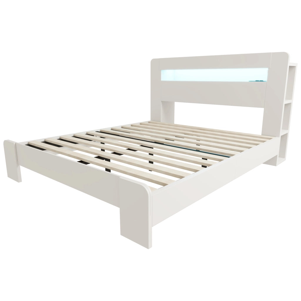 Letto 140x200 cm bianco con testiera a vani; LED e prese integrate