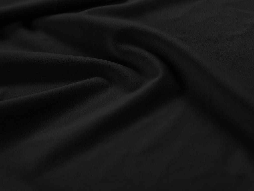 Cosmopolitan Design - Poltrona "Bali" in velluto nero 