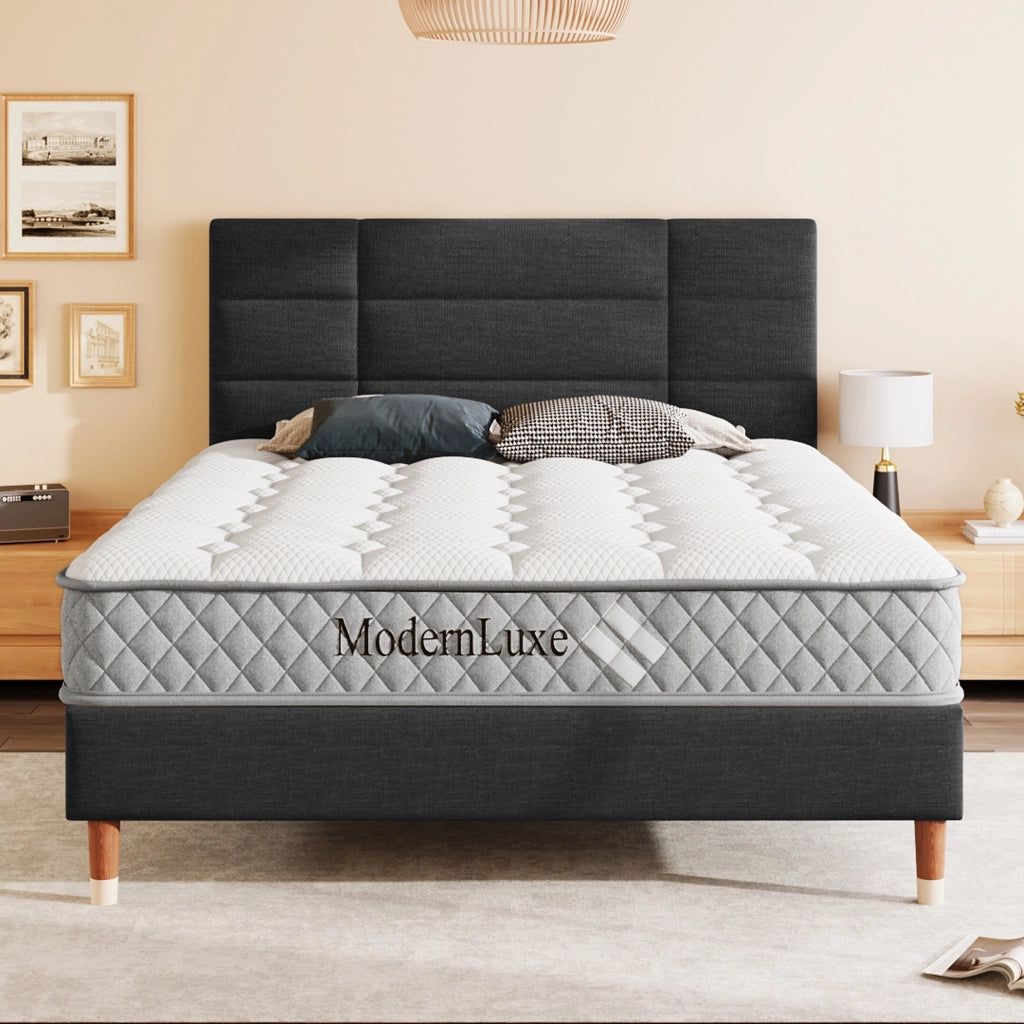 Letto imbottito 140x200 cm con materasso nero