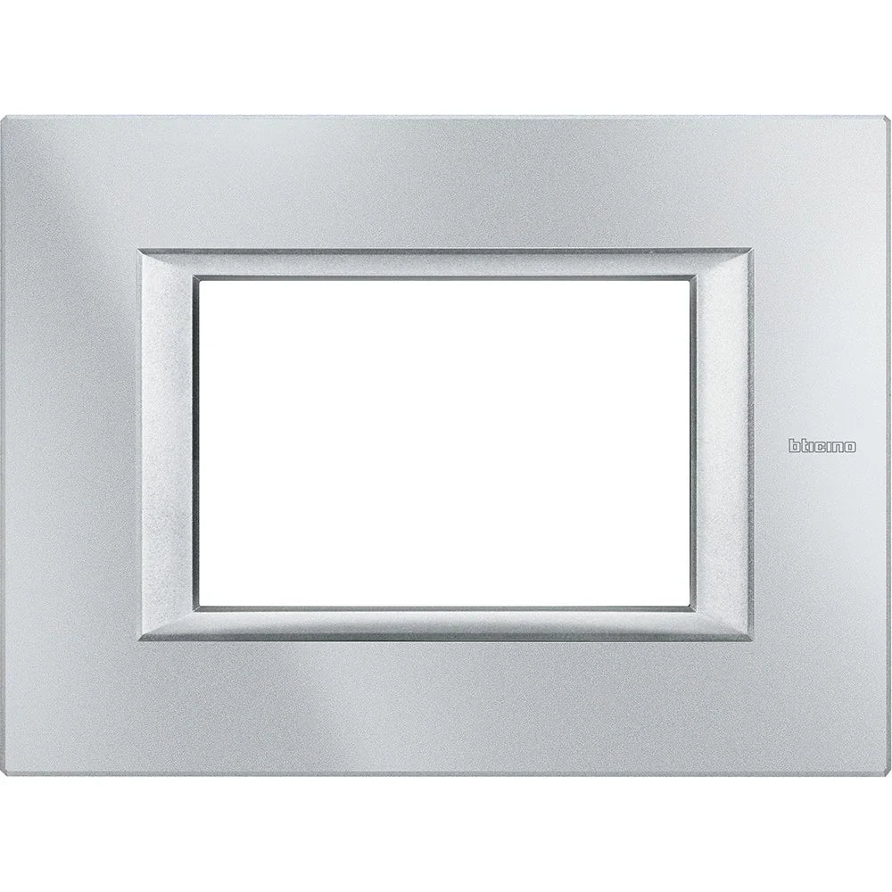 Bticino Axolute - Placca 3P Tech Bticino HA4803HC