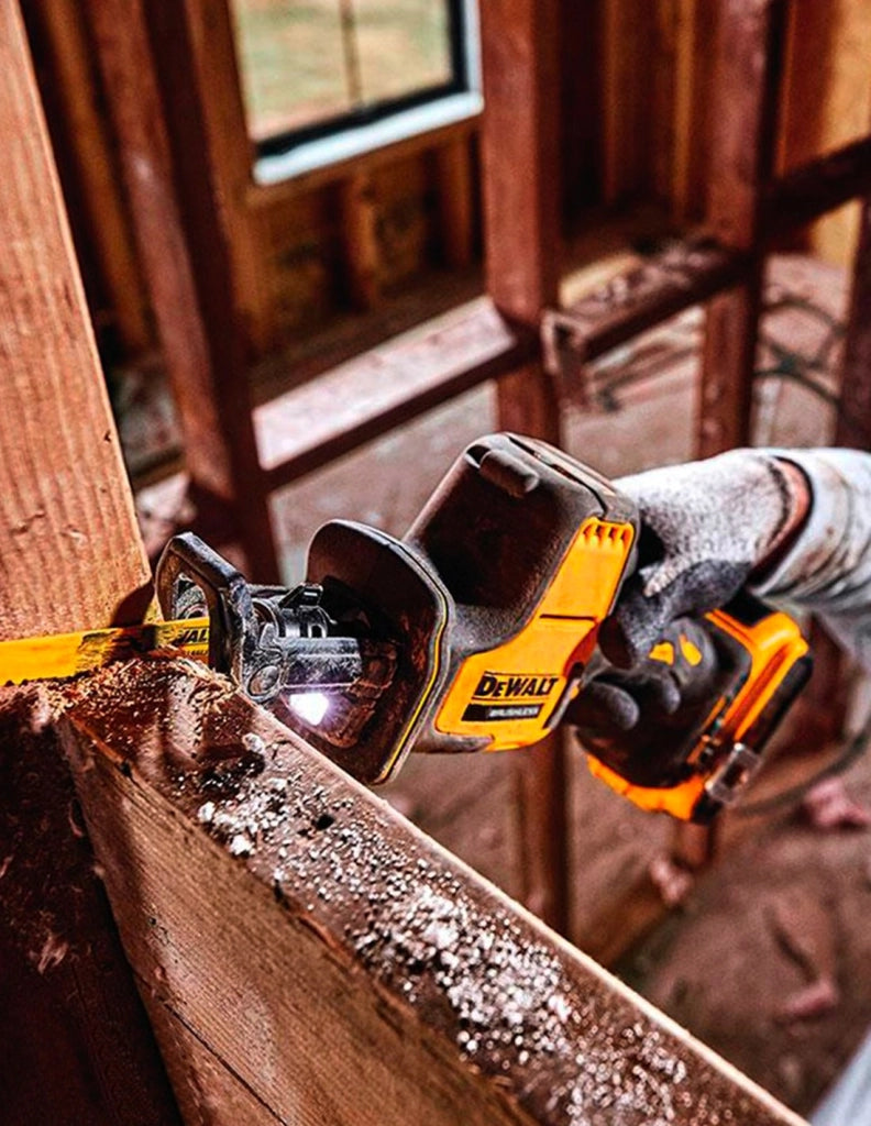 Mini-Sega Universale DeWALT DCS369NT (Solo corpo + TSTAK II)