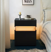 Comodino con LED RGB e 3 cassetti in legno ingegnerizzato nero